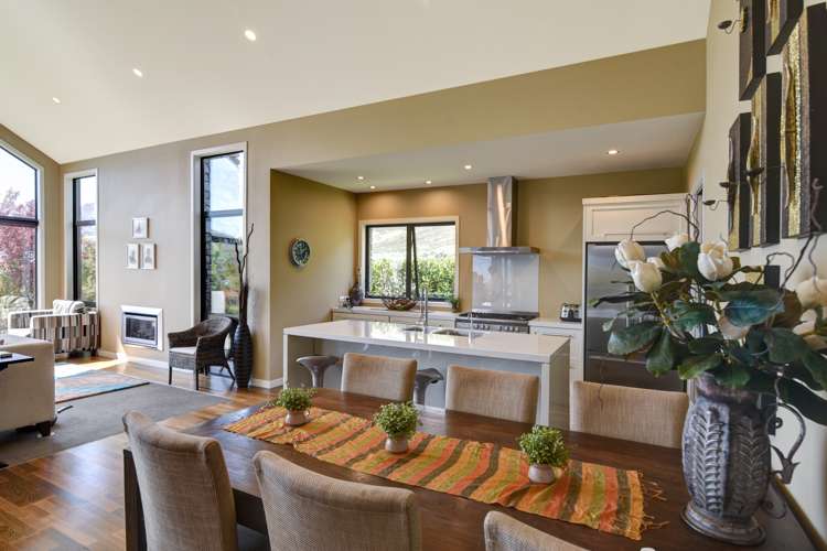 6 Bretby Court Jacks Point_8