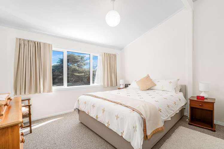 3/133 Queens Drive Lyall Bay_11