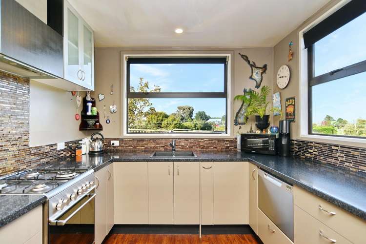 47 Batten Grove The Pines Beach_7