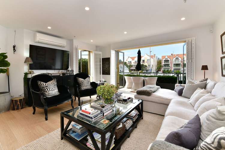 1 Waterside Crescent Gulf Harbour_13