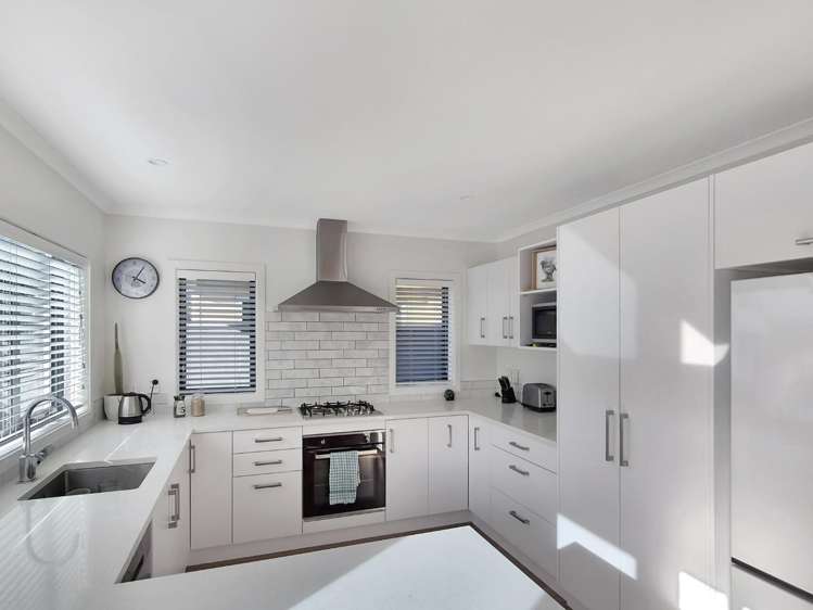 12 Martha Turnell Crescent 1302_2