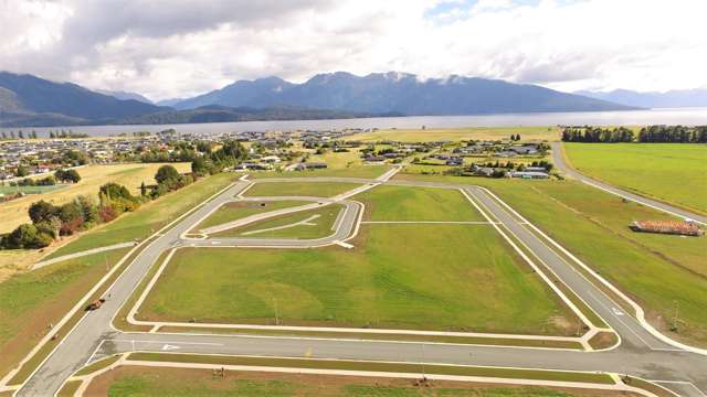20 Marakura Drive (Lot 44 25 Oraka St) Te Anau_1