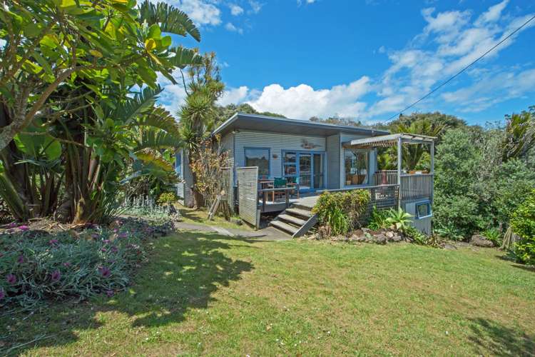 32 Victoria Road Onetangi_21
