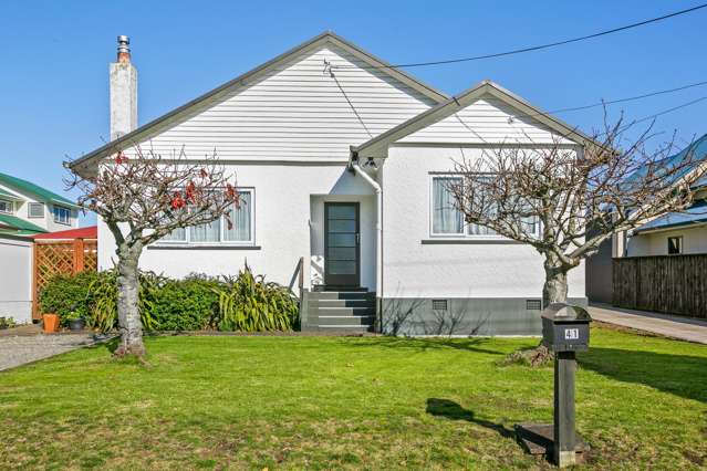 EASY LIVING NEAR WESTOWN