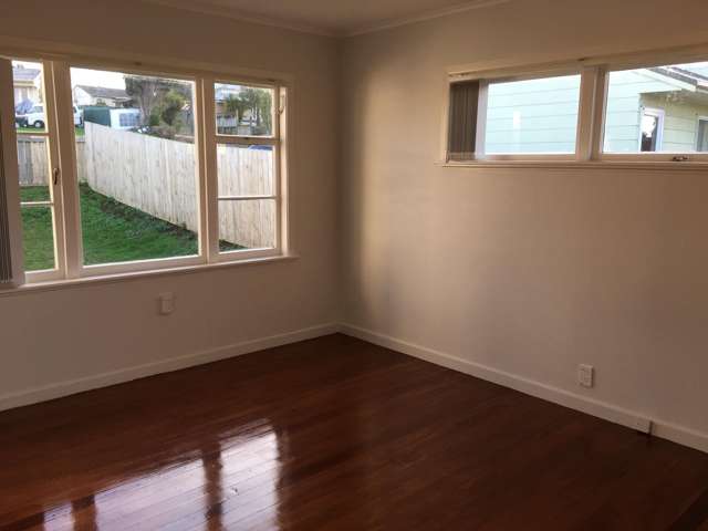 13 Christmas Road Manurewa_4