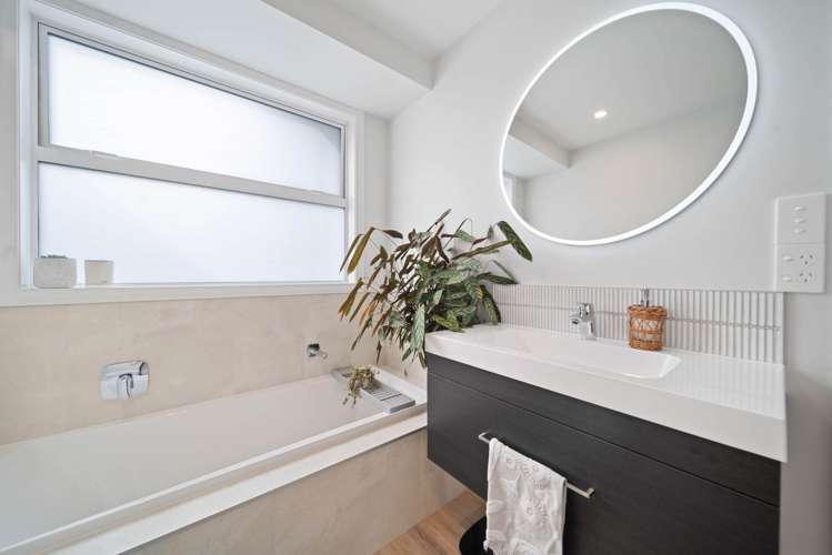 121 Adler Drive Ohauiti_30