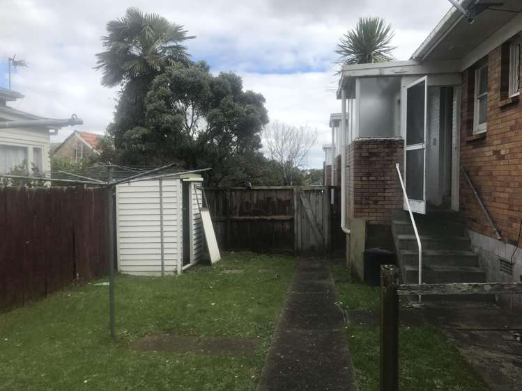 2/187 Lake Road Belmont_11