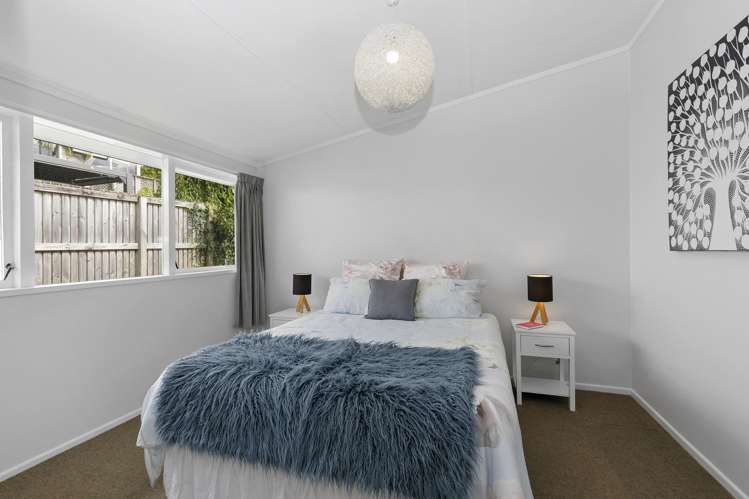 7 Dunsandel Grove Silverstream_11