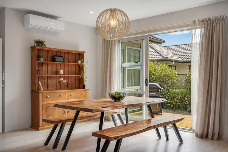 24 Lydiard Place Beachlands_29