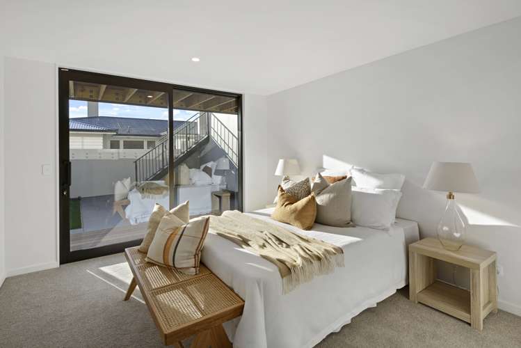 35 Te Awakura Terrace Mount Pleasant_18