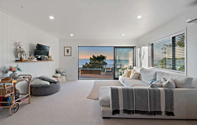131 Torkar Road Clarks Beach_23