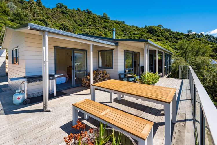 13a Beach Place Havelock_12