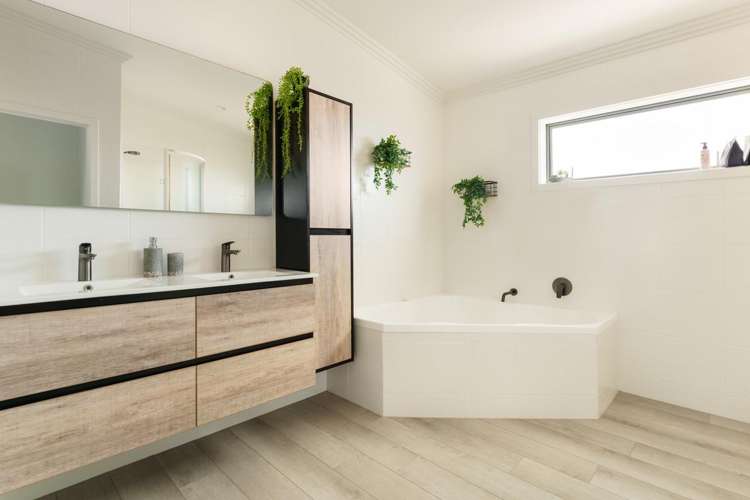 1011 Papamoa Beach Road Papamoa Beach_15