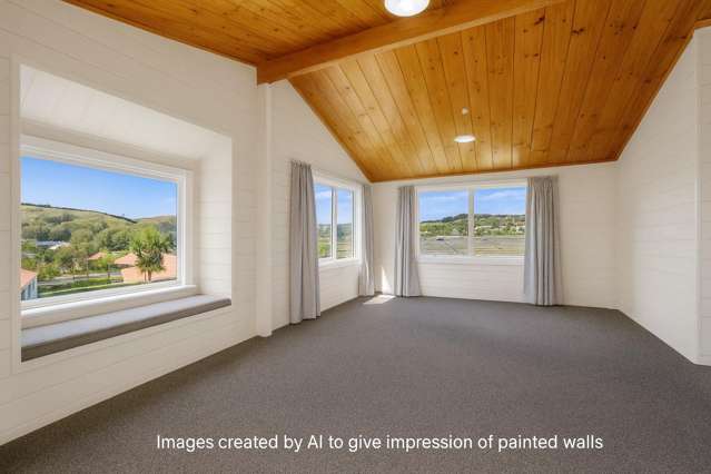 Lockwood Sunlit Home with Views!