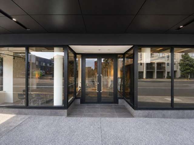Modern & Flexible Office or Retail Opportunity