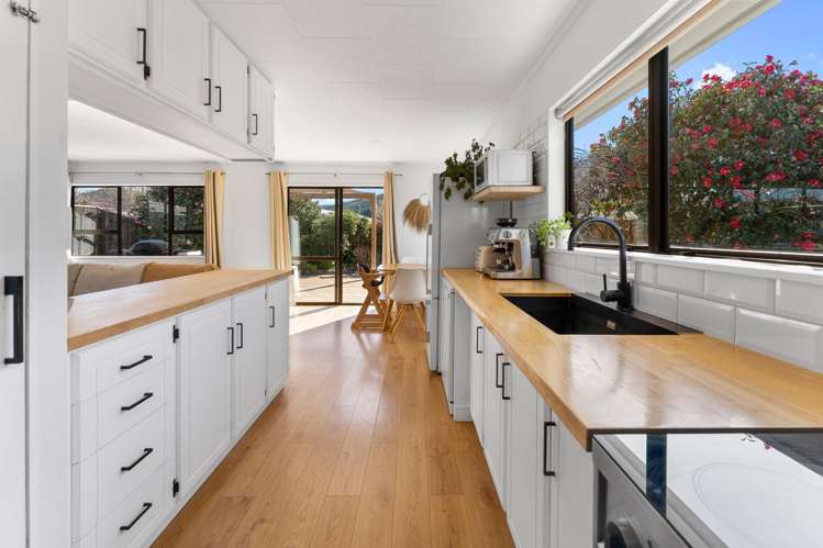 1a Lord Auckland Road Wakefield_12