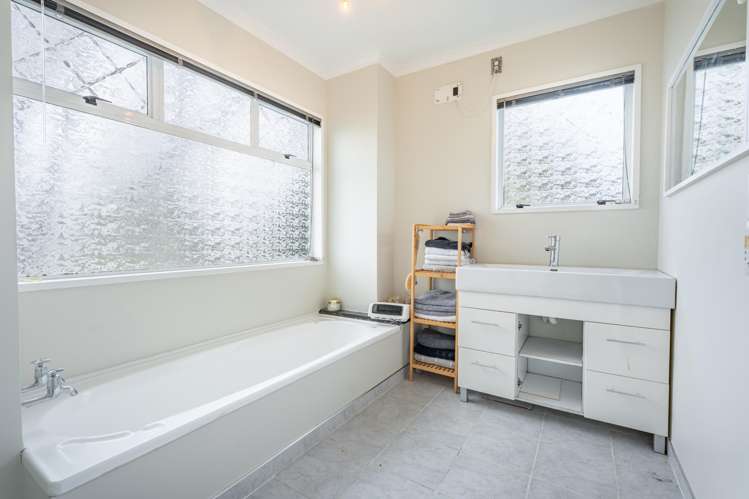 10 Birch Street Gleniti_21