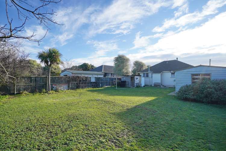 13 Avro Crescent Hornby_14