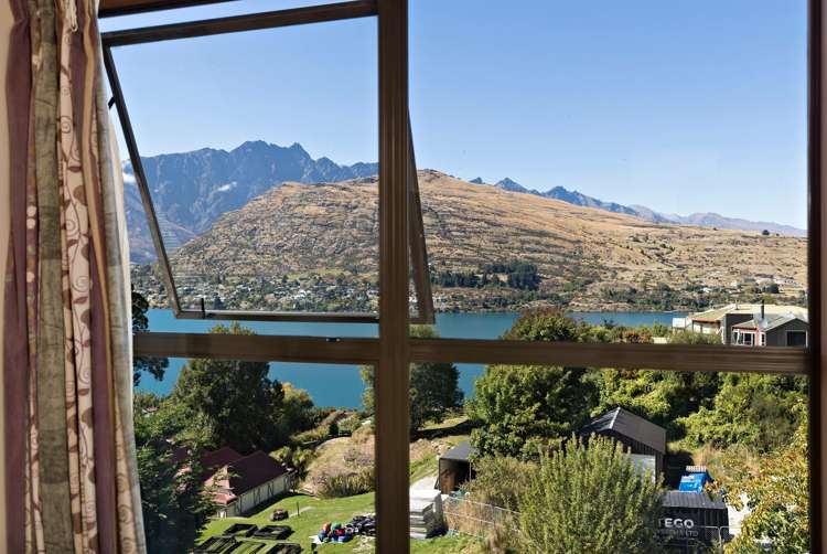 6 Woodbury Rise Queenstown_12