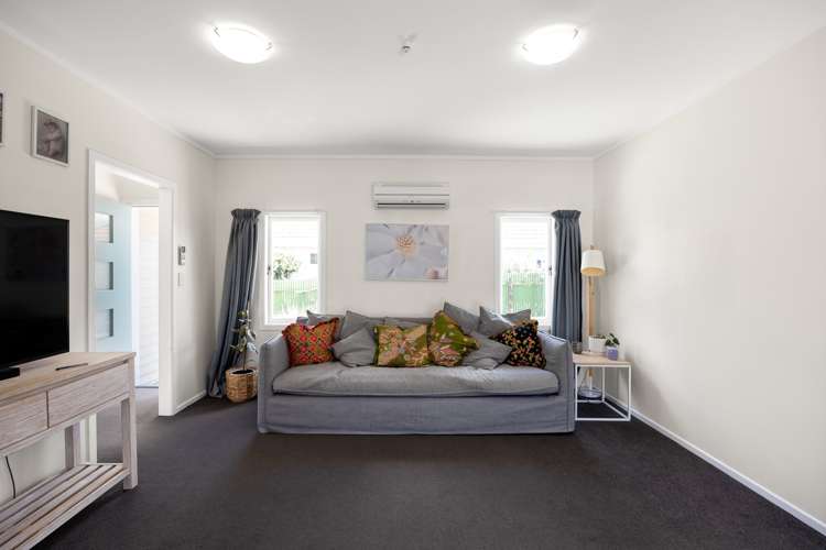 67 Cook Street Hamilton East_9