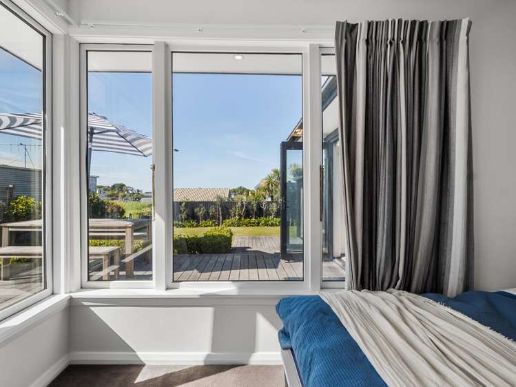 29 Main Road Redcliffs_13