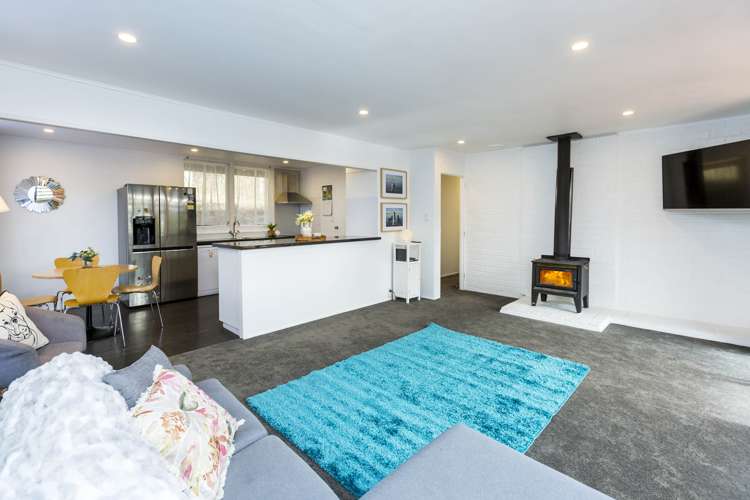 33 Fraser Street Wainuiomata_6