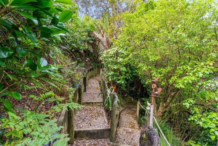 417 Leigh Road Leigh_39