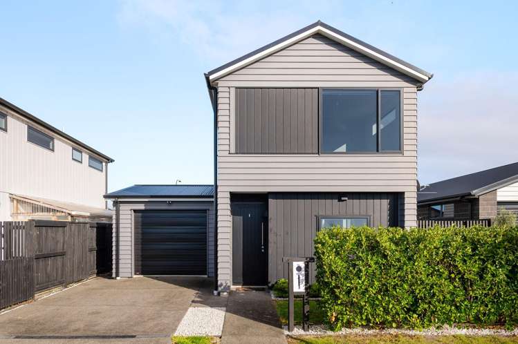 15 Trewern Avenue_0