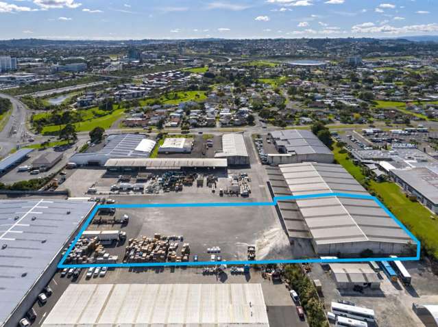 Prime 1,500 m&sup2; Warehouse with 3,500 m&sup2; Yard