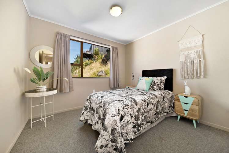 38 Avalon Crescent Fernhill/Sunshine Bay_18