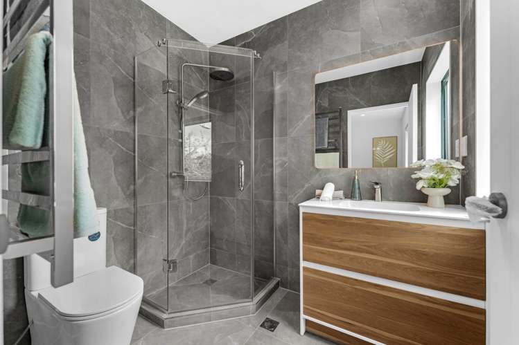 41A Trias Road Totara Vale_14