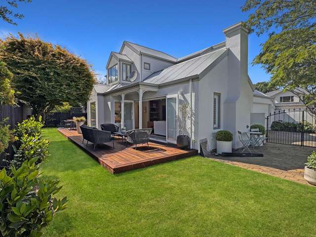ST ALBANS - FOUR BEDROOM RENOVATED HOME IN GREAT SCHOOL ZONES