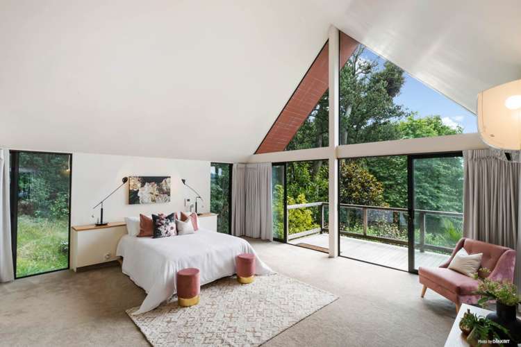 57 Portsmouth Road Bombay_10