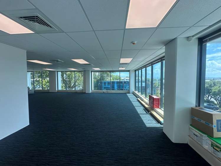 15B Vestey Drive Mount Wellington_2