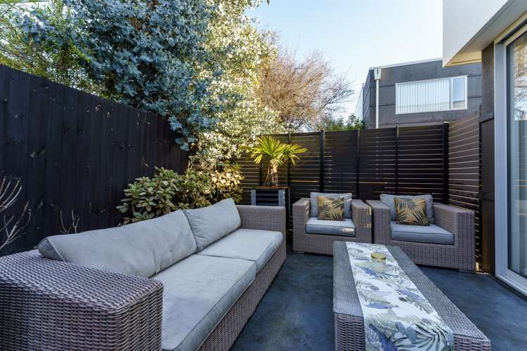 6/670 Ferry Road Woolston_16