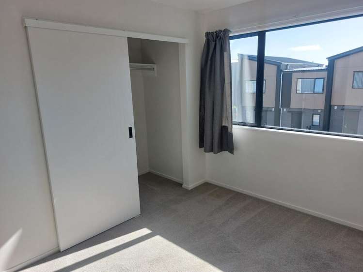 13 Kiato Lane 10673_6