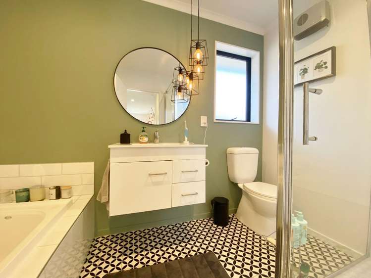 66 Sunline Av Lincoln_14