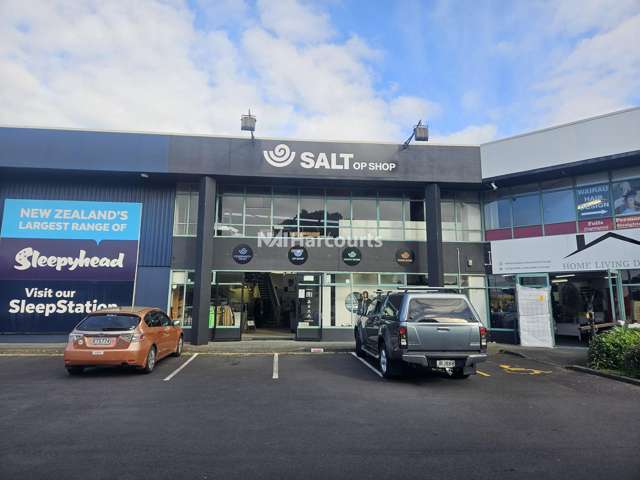 E/8-12 Link Drive Wairau Valley_1