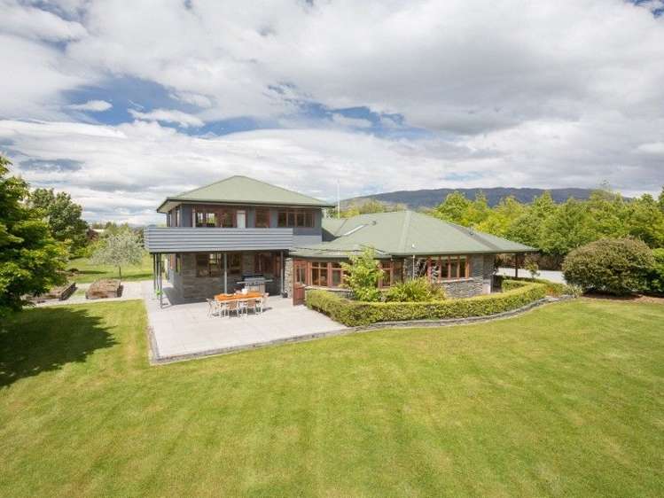 76b Golf Course Road_0