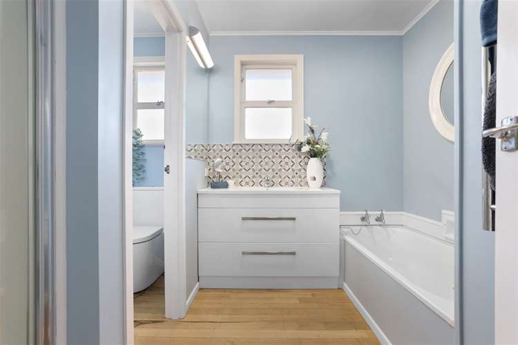 3 Clinton Avenue Te Atatu Peninsula_11