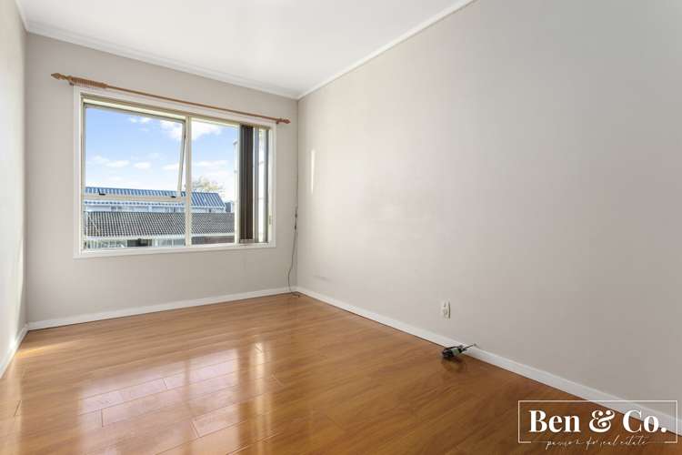 2/5 Ryburn Road Mount Wellington_9