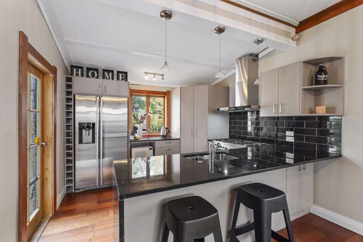 6 Heath Grove Waiwhetu_0