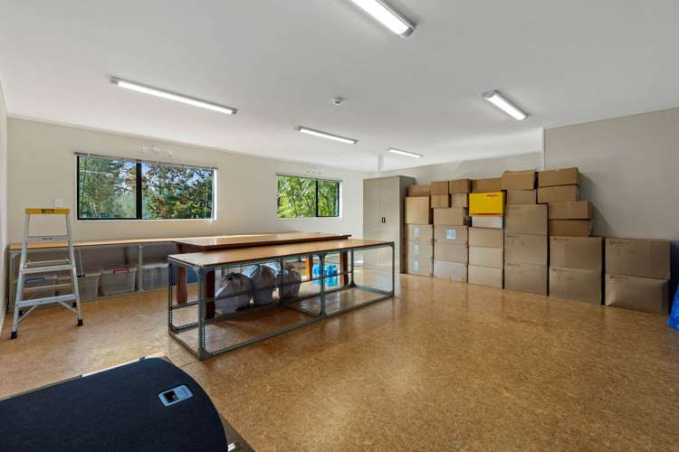 10 Lascelles Drive Dairy Flat_21