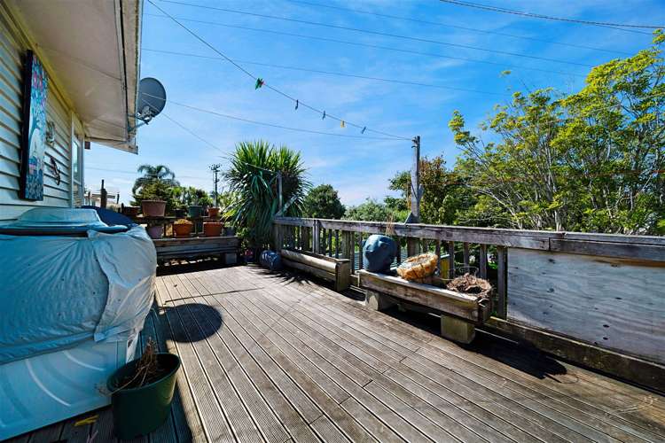 116 Archibald Road Kelston_13