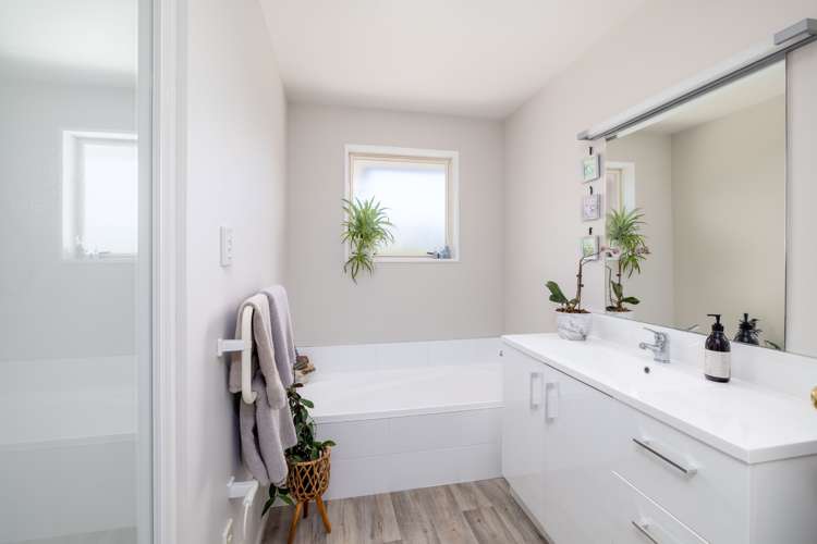 32 Ti Rakau Drive Woolston_9