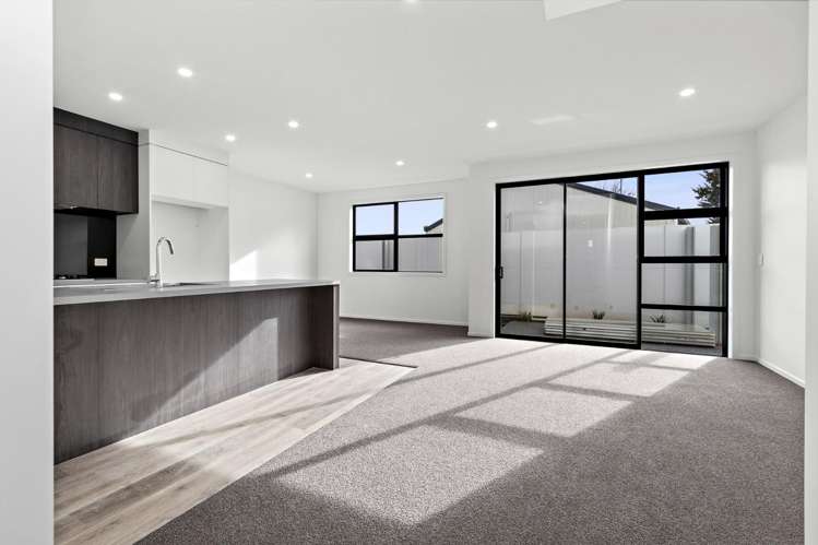 7/102 Swayne Road 11373_2