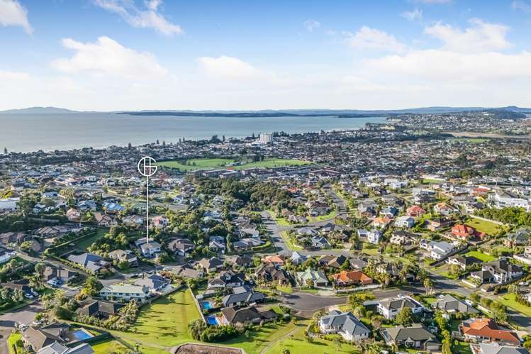 41 Waldorf Crescent Orewa_23