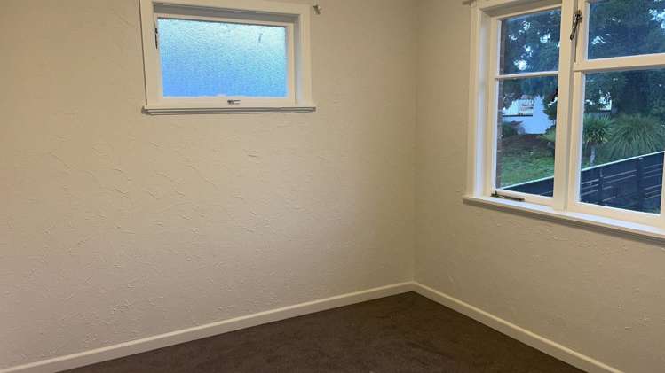 63 Golf Road New Lynn_7