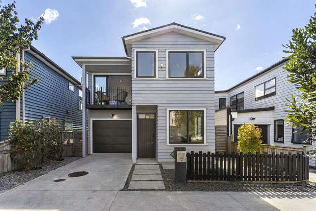 Space, Standalone & Superb Location