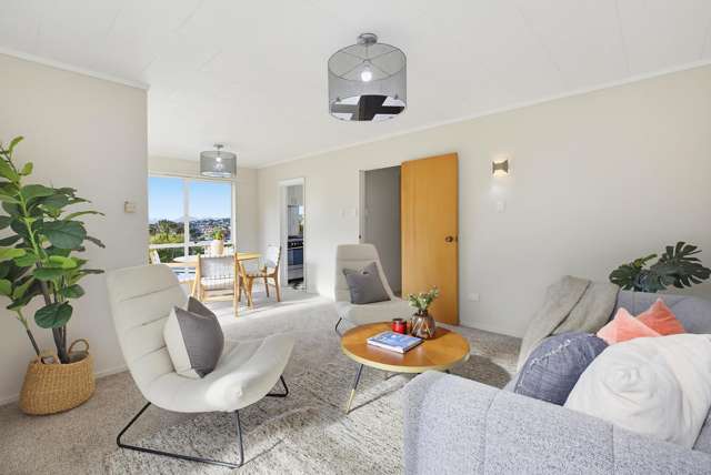 SUN, PRIVACY & VERSATILITY IN KARORI
